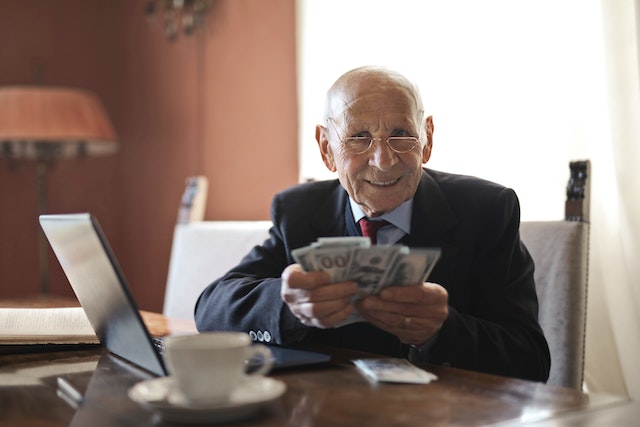 How to Sell Annuities to Seniors: A Helpful Guide to Know!